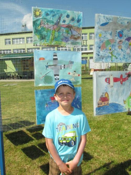 20130615 - 1. místo pro Davida Holáská ve výtvarné soutěži Namaluj si letadlo