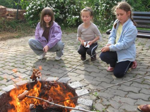 20100622 - Spaní ve škole - druhá třída