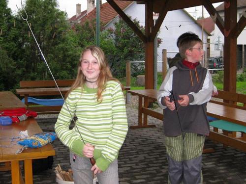 20100519 - Pátá třída spí ve škole