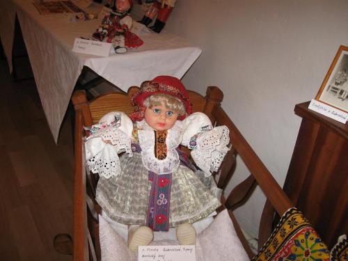 Návštěva výstavy krojovaných panenek v Tupesích