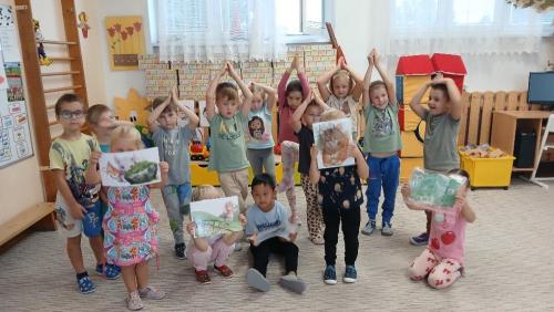 MŠ SLUNÍČKA - "S jógovými tělohybky budem jak ve vodě rybky"