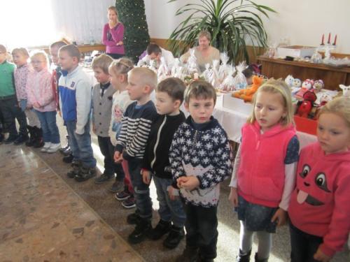 20161201 - MŠ - Vystoupení na jarmarku