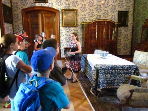 20160628 - 5. třída - Pěší výlet do zámku v Buchlovicích